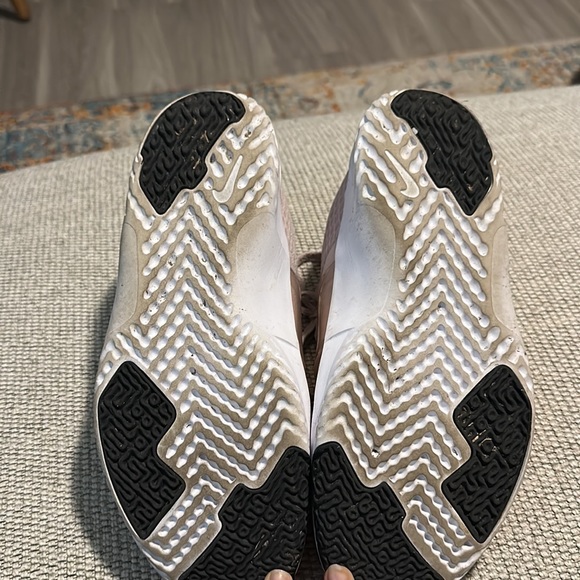 Nike Shoes - Picture 3 of 4